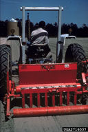 2716037